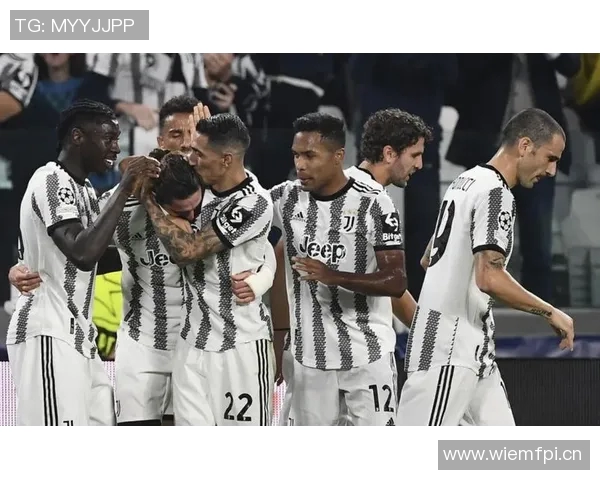 尤文图斯对阵皇马或将启用三后卫阵型伊尔迪兹与弗拉霍维奇联袂出击 尤文图斯对阵皇马或将启用三后卫阵型伊尔迪兹与弗拉霍维奇联袂出击