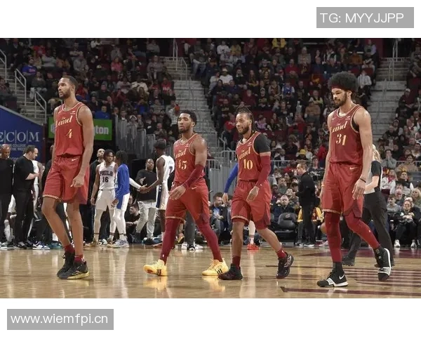 美媒发布新赛季季前实力榜雷霆掘金尼克斯占据前三火箭紧随其后湖人位列第七 美媒发布新赛季季前实力榜雷霆掘金尼克斯占据前三火箭紧随其后湖人位列第七