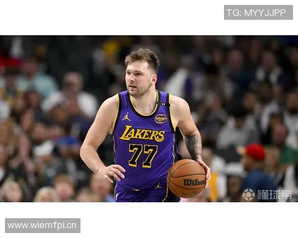 东契奇三分球表现不佳翻白眼回应记者感谢引发热议