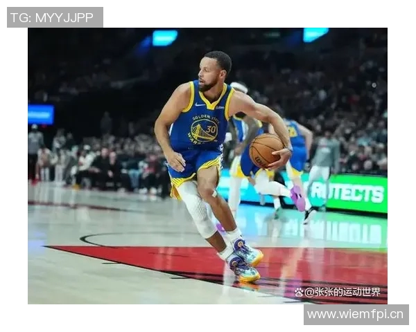 库里生涯第111次半场得分20并贡献5记三分球超越利拉德64次成就辉煌 库里生涯第111次半场得分20并贡献5记三分球超越利拉德64次成就辉煌