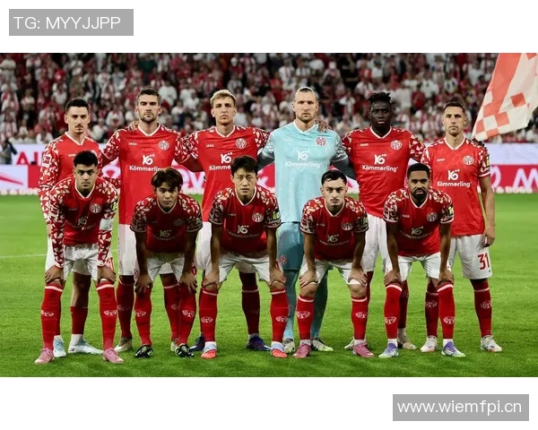 拜仁慕尼黑发布欧冠主场海报全力以赴迎战布鲁日再创辉煌 拜仁慕尼黑发布欧冠主场海报全力以赴迎战布鲁日再创辉煌