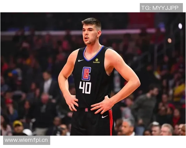 祖巴茨单场狂揽33分18篮板创快船队史近20年新纪录 祖巴茨单场狂揽33分18篮板创快船队史近20年新纪录