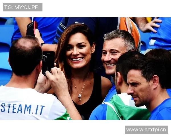 前妻拒绝高额酬劳谈论与布冯离婚经历的背后故事