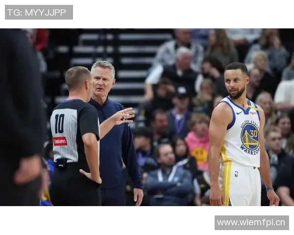 科尔强调防守策略通过大个子限制小卡的出手机会