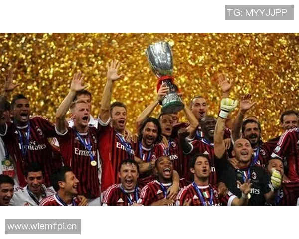 米兰发布意大利超级杯海报迈尼昂莫德里奇拉比奥特齐亮相