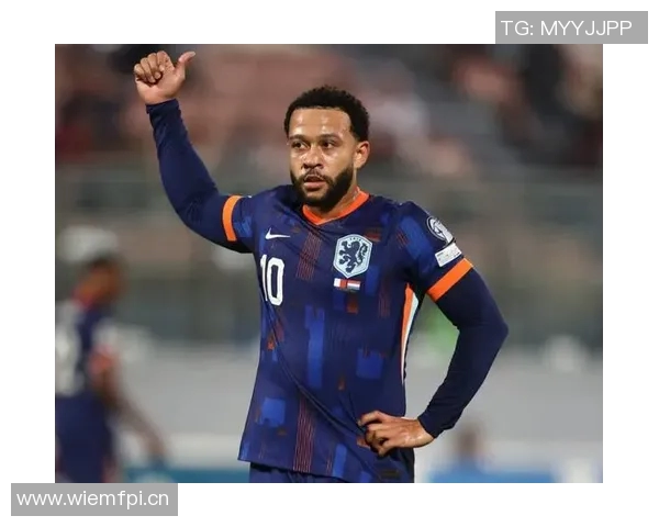 女网红曝德佩隐秘关系称怀孕德佩得知后选择失踪引发热议