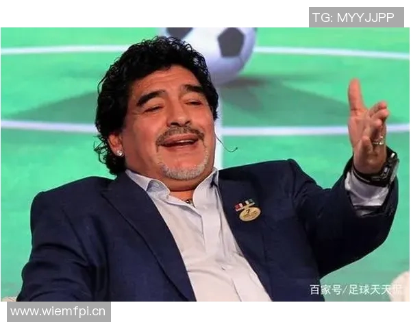 登贝莱荣归故里为家乡埃夫勒捧回金球奖杯引发热烈庆祝 登贝莱荣归故里为家乡埃夫勒捧回金球奖杯引发热烈庆祝